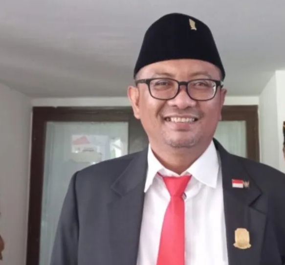 I-Made-Cahyana-Negara-Ketua-DPRD-Banyuwangi-768x542_1